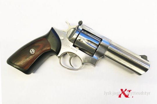 Ruger GP100 4