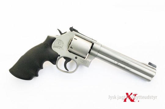 Smith & Wesson - 686/6 International - Cal. 38/357
