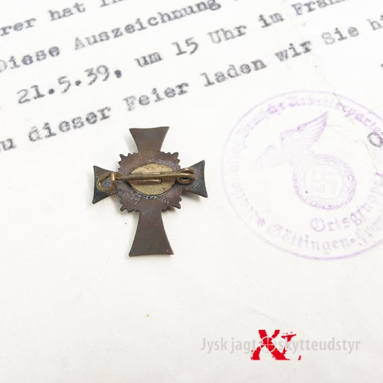 Mutterkreuz i bronze  