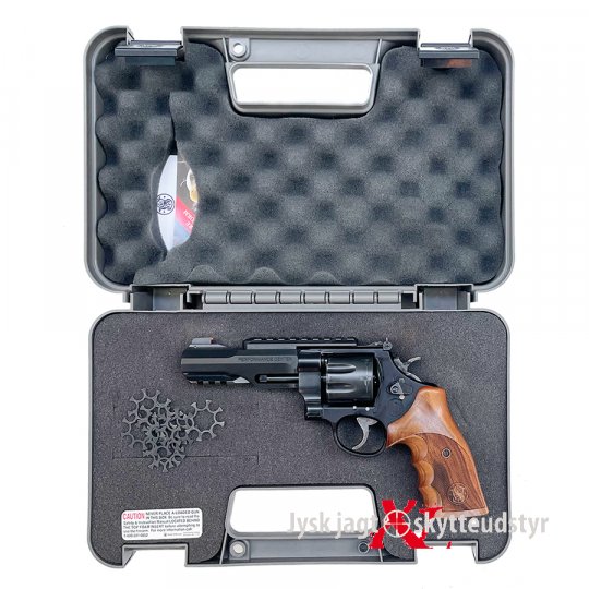 Smith & Wesson 327 TRR8 - Cal. 38/357