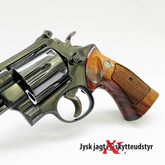 Smith & Wesson model 25-2 Cal. 45 Long Colt