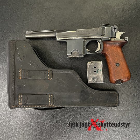 Dansk M1910/21 + Hylster - Hærens Rustkammer