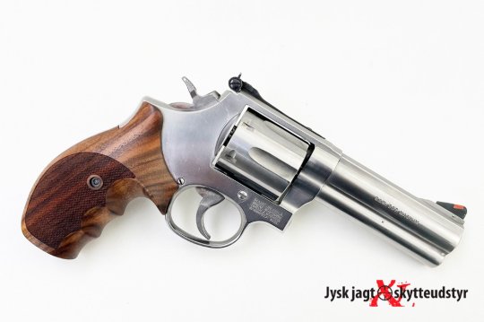 Smith & Wesson 686 (686-5) - Cal. 38Spl/357Mag