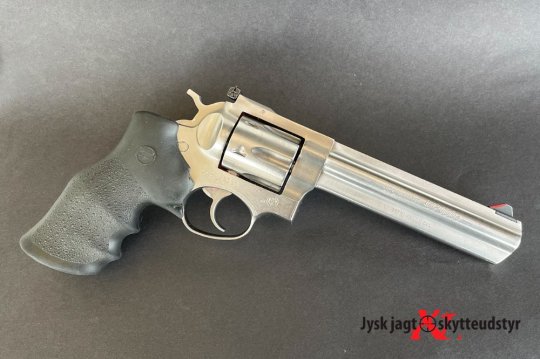 Ruger GP100 6