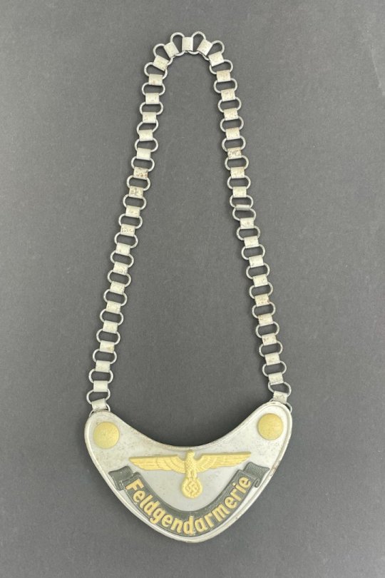 Feldgendarmerie Gorget/Halsskilt