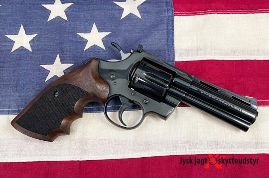 Colt Python 4