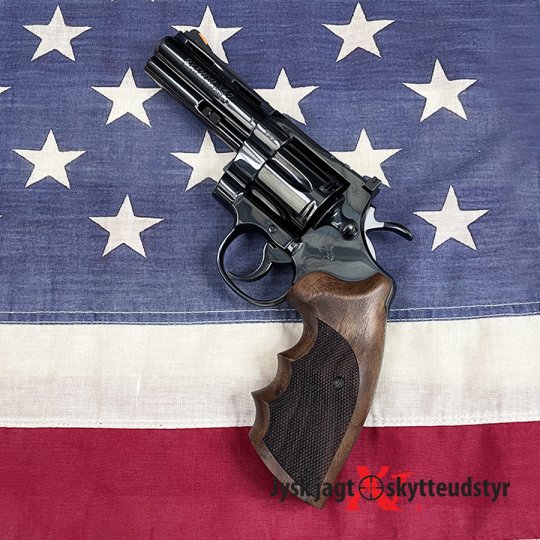 Colt Python 4