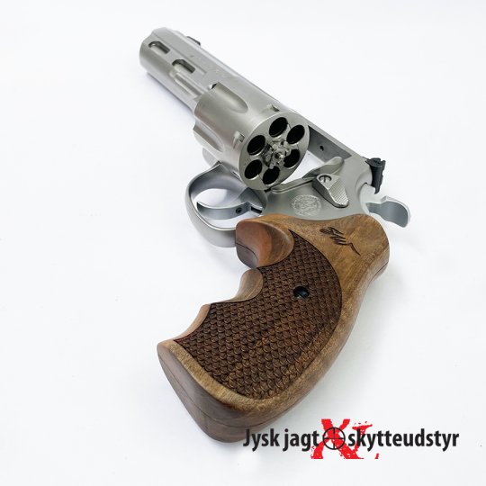 Smith & Wesson 686/5 Performance Center - Cal. 38Spl/357Mag 