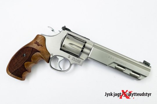 Smith & Wesson 686/5 Performance Center - Cal. 38Spl/357Mag 