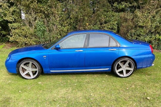 MG ZT190 - 2,5 V6 (2003)