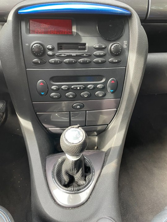MG ZT190 - 2,5 V6 (2003)
