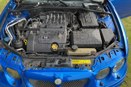 MG ZT190 - 2,5 V6 (2003)