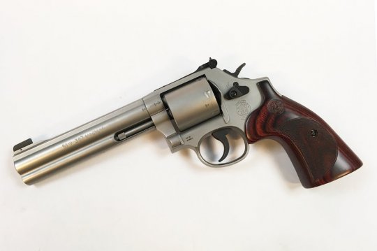 Smith & Wesson 686-6 International - Cal. 38Spl/357Magnum